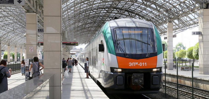 В поездах-штадлерах увеличено количество мест для пассажиров